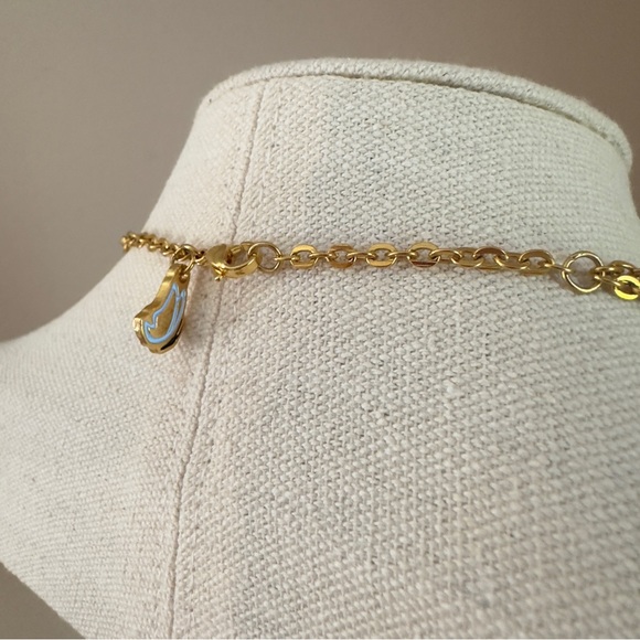 Black Faceted Beads with Golden Flower Statement Necklace - Picture 8 of 9